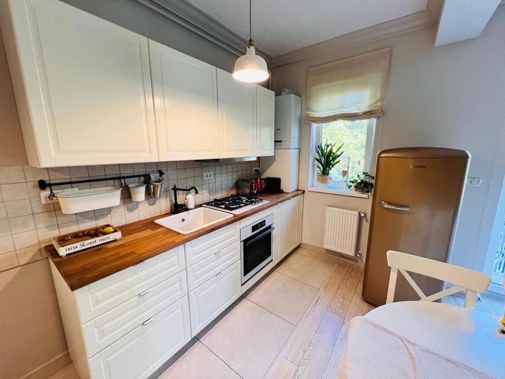 Mvs Apartment Giroc Eksteriør bilde